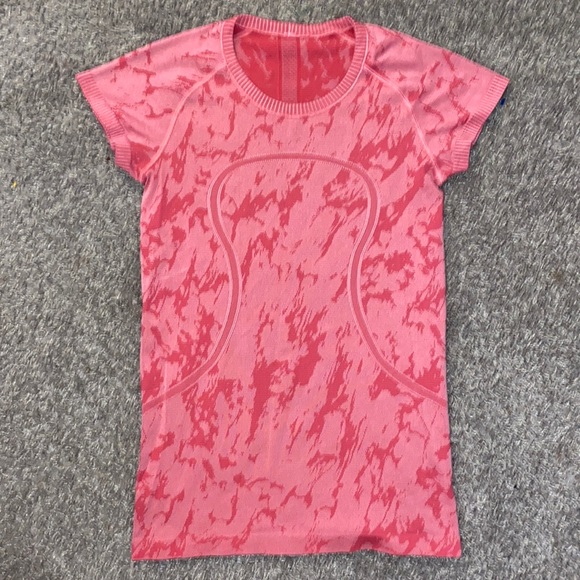 lululemon athletica Tops - UNICORN ✨ Lululemon Swiftly sz 6